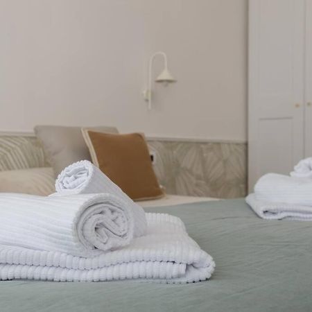טריאסטה Foscolo 46 - Elegant Family Apartment מראה חיצוני תמונה