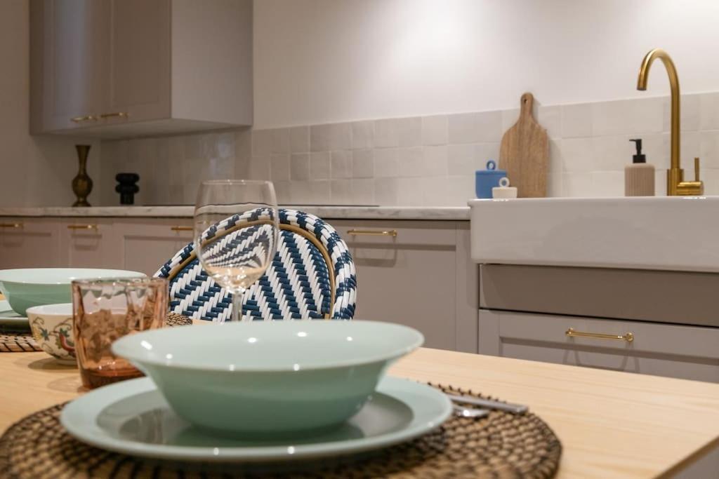 טריאסטה Foscolo 46 - Elegant Family Apartment מראה חיצוני תמונה