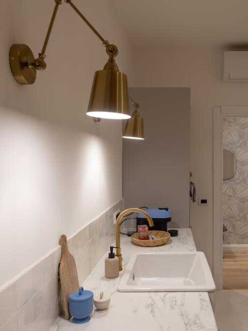 טריאסטה Foscolo 46 - Elegant Family Apartment מראה חיצוני תמונה