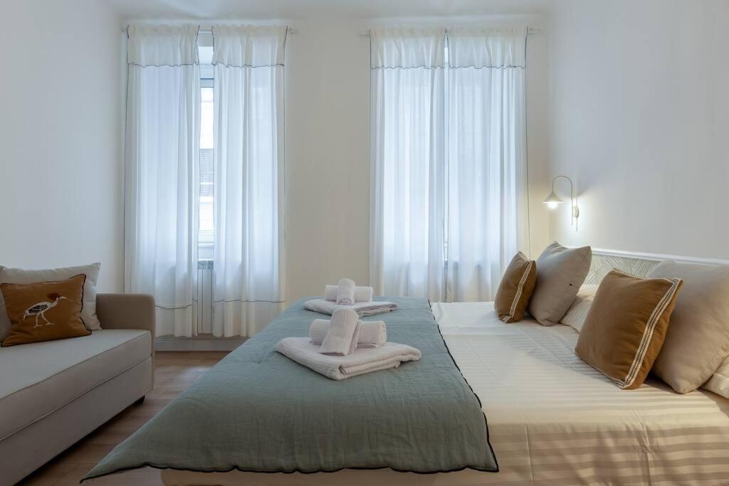 טריאסטה Foscolo 46 - Elegant Family Apartment מראה חיצוני תמונה
