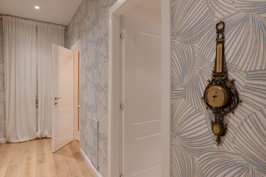 טריאסטה Foscolo 46 - Elegant Family Apartment מראה חיצוני תמונה